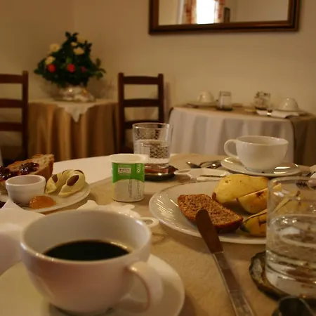 Urzelina Guesthouse *